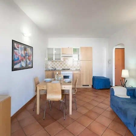 Apartment Relaxing Cristal Bedroom Sleeps 5 Num1500